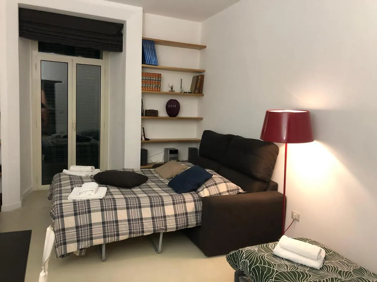 Apartment La Maison D'Adele Naples Italy
